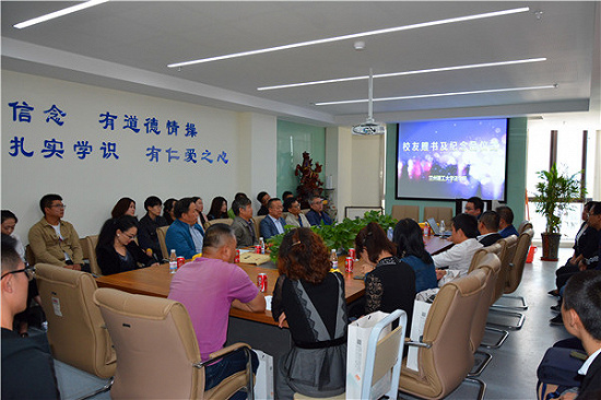 说明: 1569046226741830.jpg