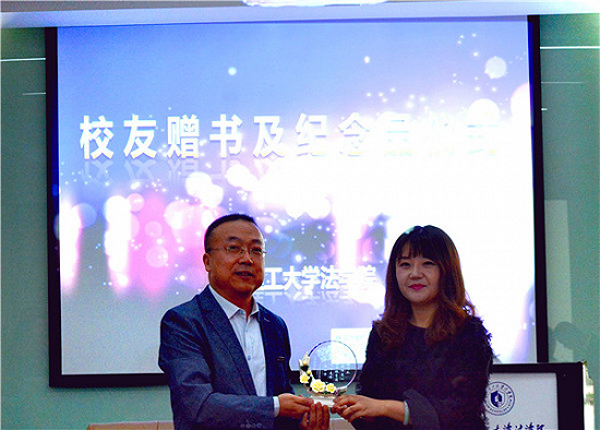 说明: 1569046046561104.jpg